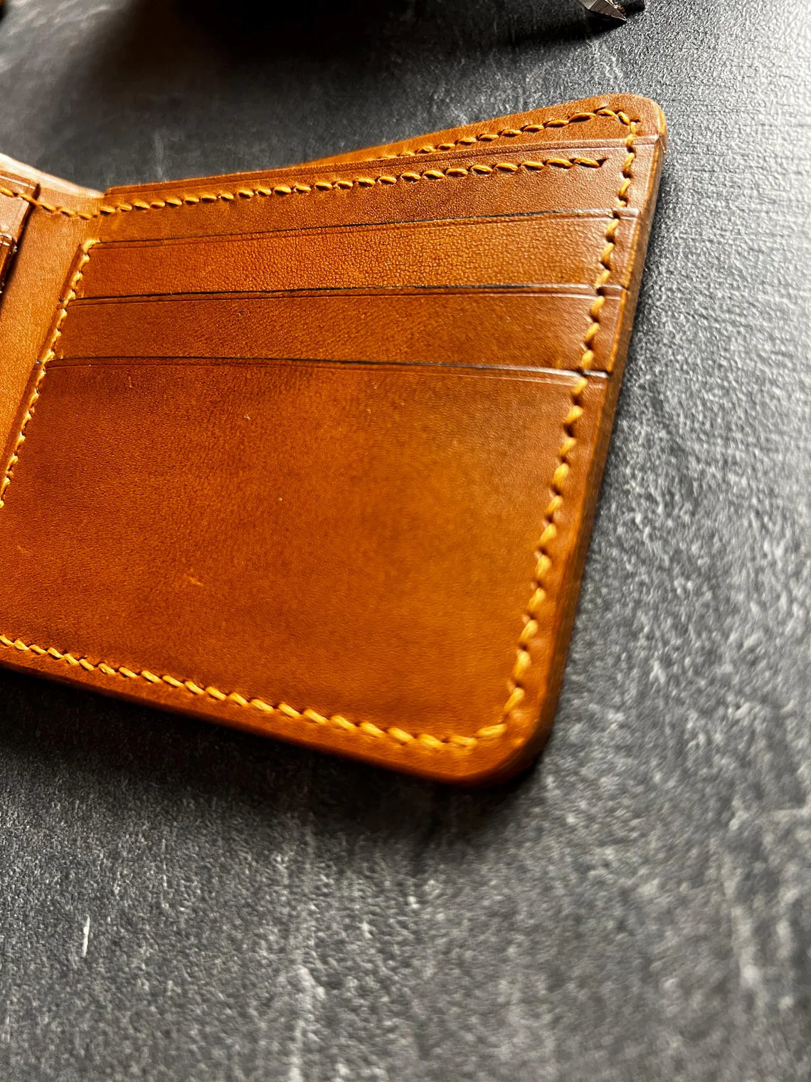 Money Clip Bifold Wallet in Italian Full-Grain Leather