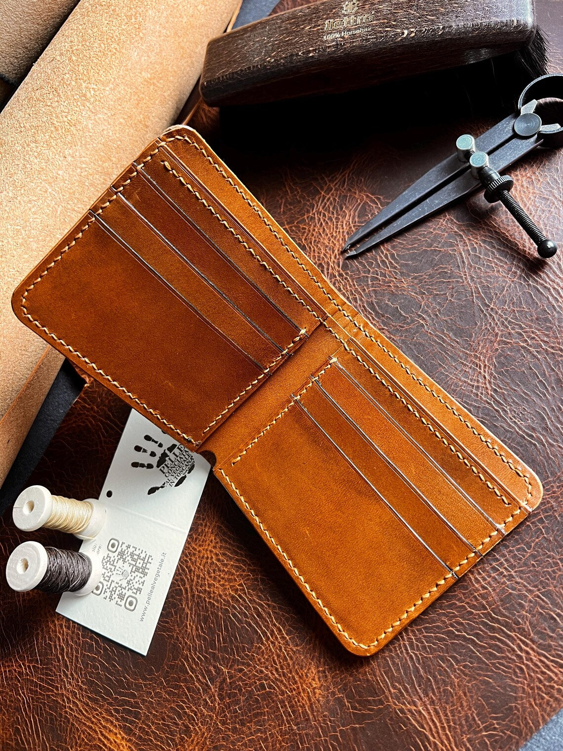 Money Clip Bifold Wallet in Italian Full-Grain Leather