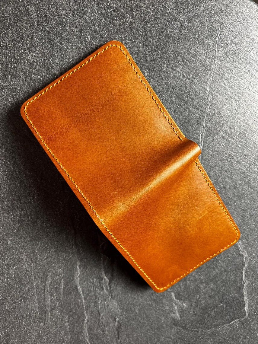 Billetera Bifold con Clip para Billetes en Cuero Italiano de Grano Completo